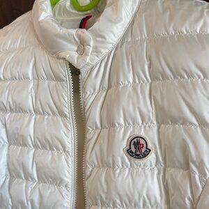 Moncler Liane white Quilted down vest. Worn twice! Size 3